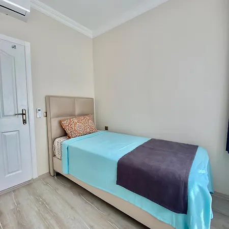 Downtown Aparts Apartment